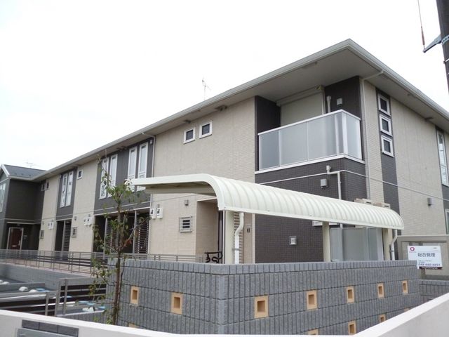 ��ʌ��������܎s������x�蒬1518-1�̃A�p�[�g�̌����O��