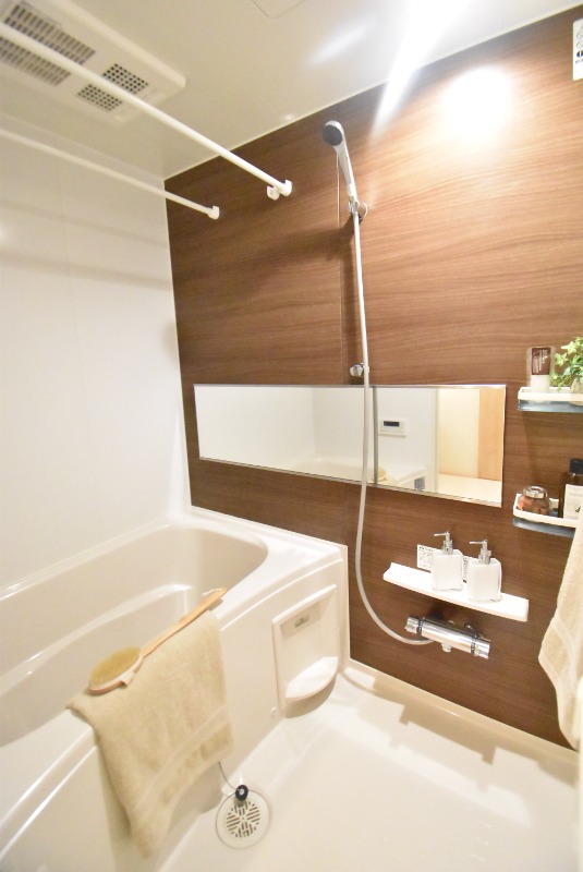 ��ʌ��������܎s�Y�a���؍�R���ڂ̃}���V�����̃o�X