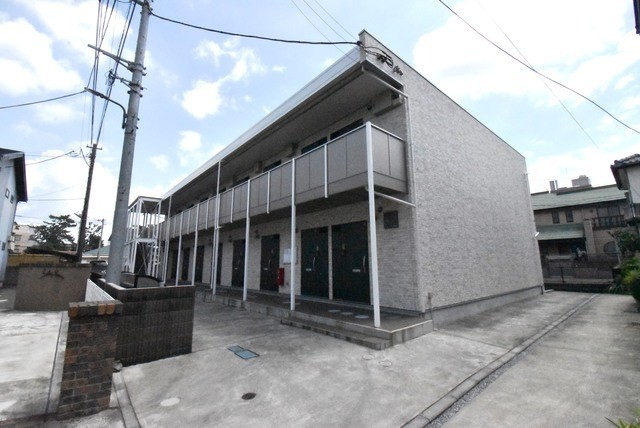 ��ʌ������s�h���R���ڂ̃A�p�[�g�̌����O��