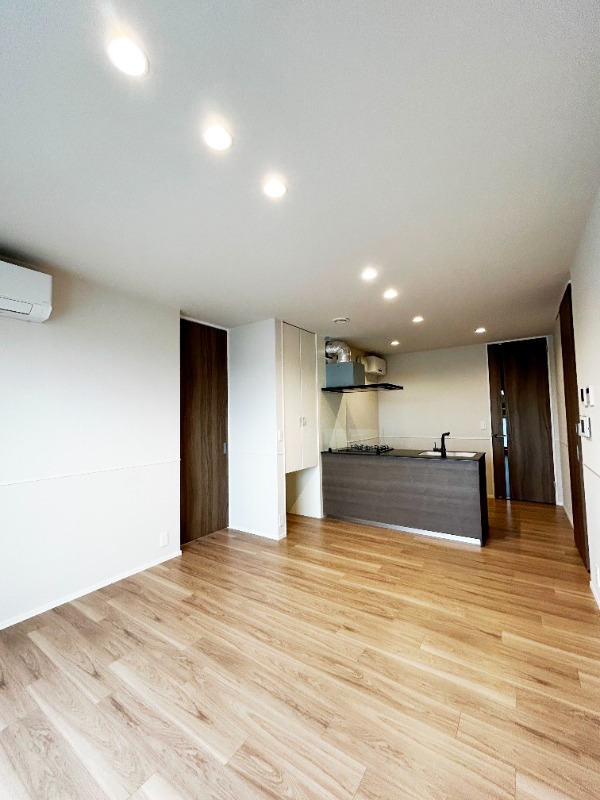 ��ʌ��������܎s��{��k�ܒ��Q���ڂ̃}���V�����̋��ԁE���r���O