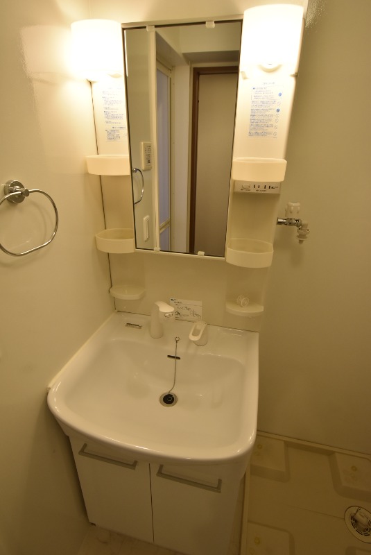 ��ʌ��������܎s��{��O���S���ڂ̃A�p�[�g�̐��ʏ�