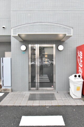 ��ʌ��������܎s�Y�a���؍�R���ڂ̃}���V�����̃G���g�����X