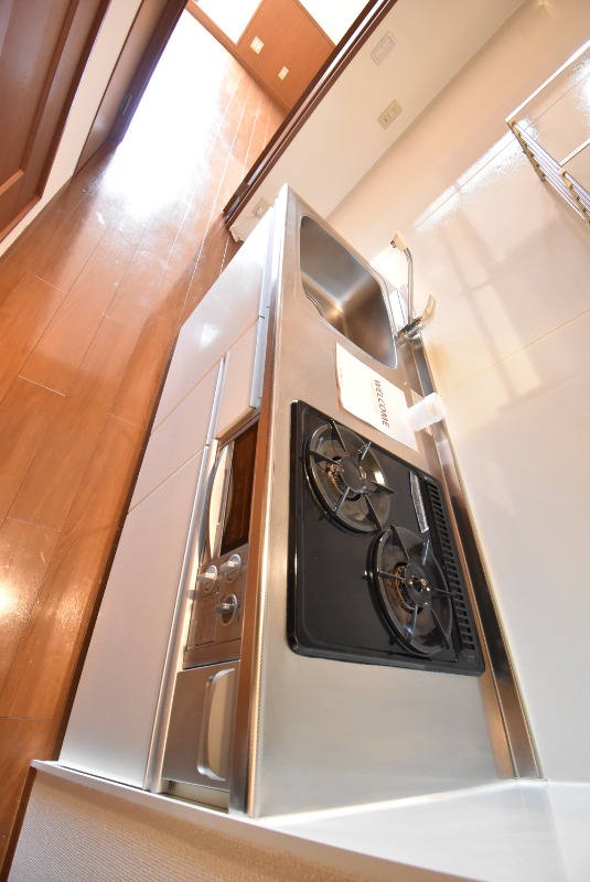 ��ʌ��������܎s��{����ؒ��S���ڂ̃A�p�[�g�̃L�b�`��