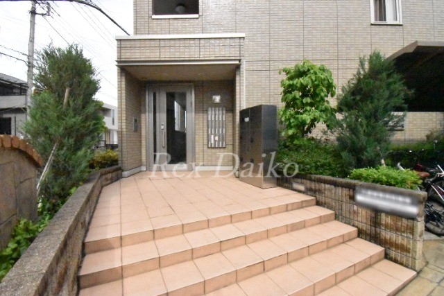 ��ʌ��z�J�s���z�J�Q���ڂ̃A�p�[�g�̃G���g�����X