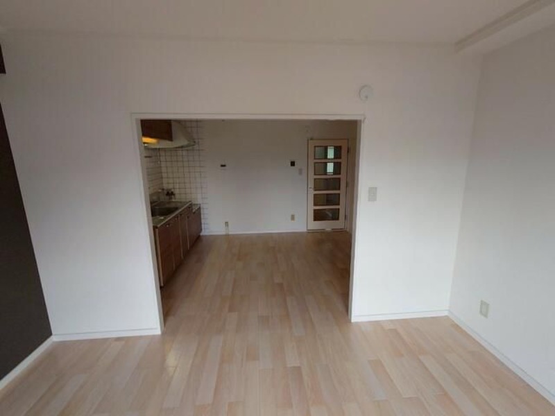 ��ʌ�����s�t���P���ڂ̃}���V�����̋��ԁE���r���O