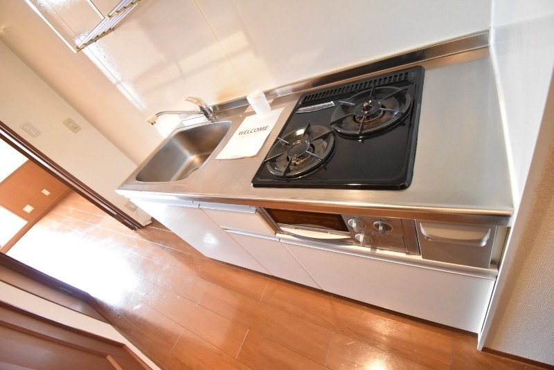 ��ʌ��������܎s��{����ؒ��S���ڂ̃A�p�[�g�̃L�b�`��