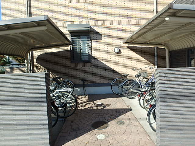 ��ʌ��������܎s��{����ؒ��S���ڂ̃A�p�[�g�̂��̑�