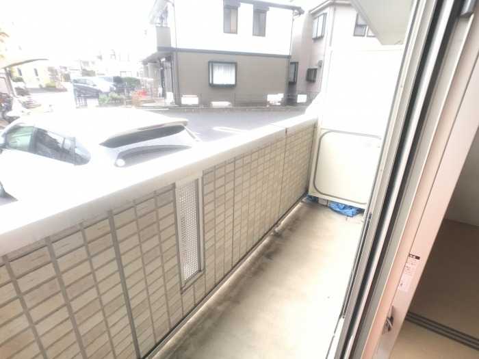 ��ʌ��z�J�s���z�J�Q���ڂ̃A�p�[�g�̃o���R�j�[