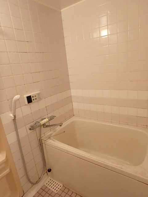 ��ʌ��������܎s�k��y�C���Q���ڂ̃}���V�����̃o�X