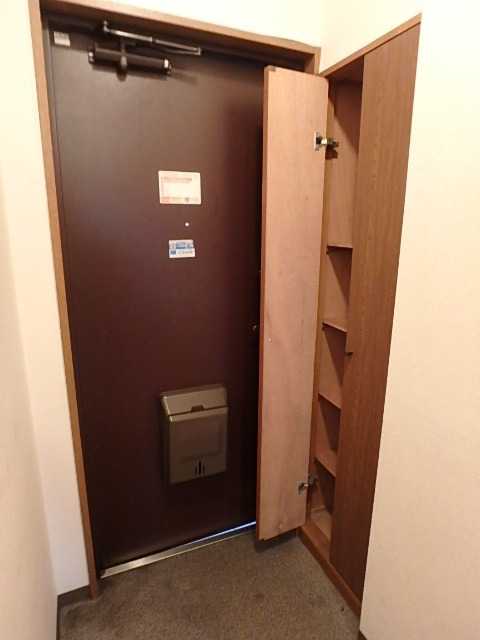 ��ʌ��������܎s�k��y�C���Q���ڂ̃}���V�����̌���