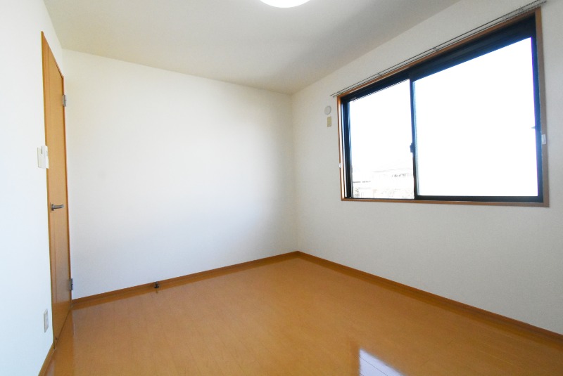 ��ʌ��������܎s�k��{�����̃A�p�[�g�̂��̑������E�X�y�[�X