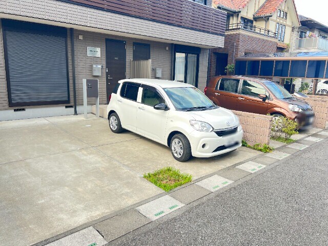 ��ʌ��z�J�s���C�N�^�E���Q���ڂ̃}���V�����̒��ԏ�