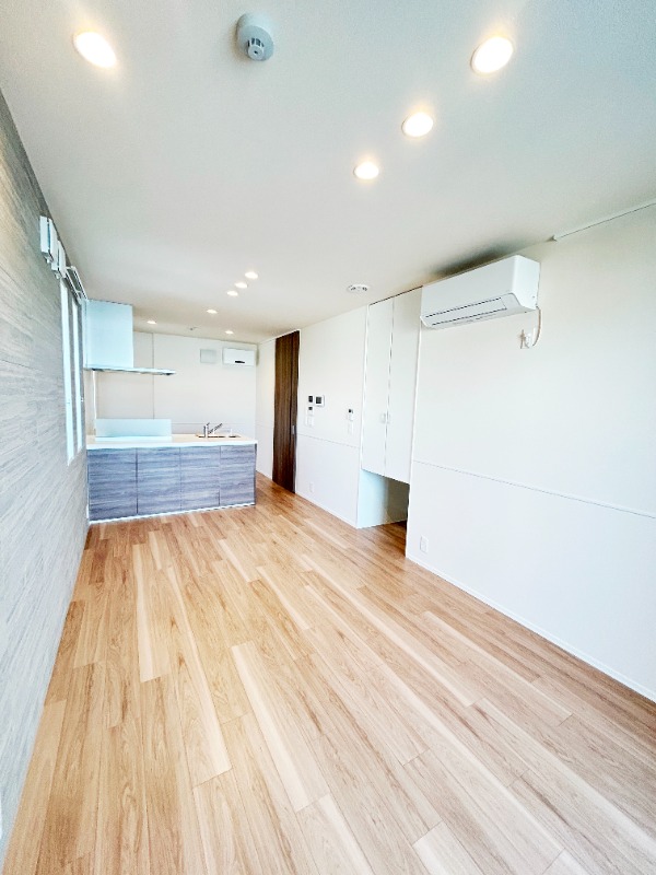 ��ʌ��������܎s���搼��{�P���ڂ̃}���V�����̋��ԁE���r���O