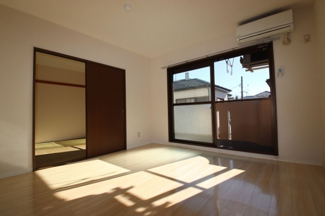 ��ʌ�����s�k����Q���ڂ̃}���V�����̂��̑������E�X�y�[�X