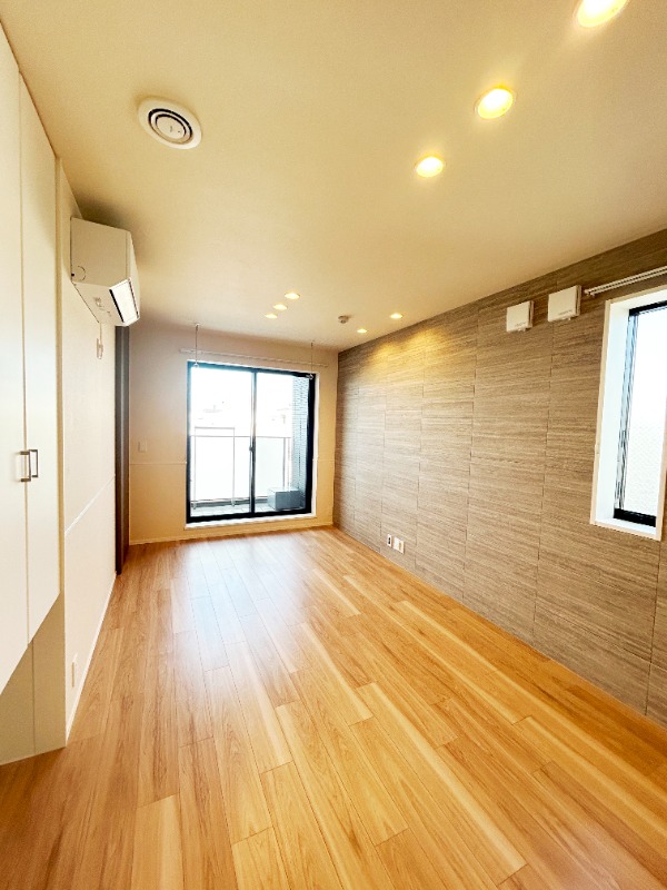 ��ʌ��������܎s���搼��{�P���ڂ̃}���V�����̋����E���r���O