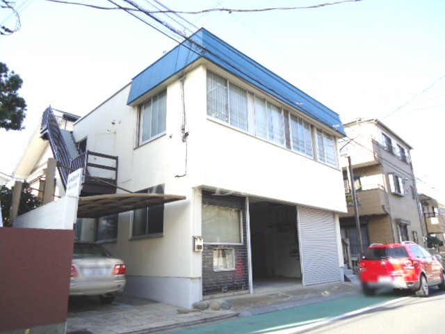 ��ʌ��������܎s��{���Ԓ��Q���ڂ̃}���V�����̌����O��