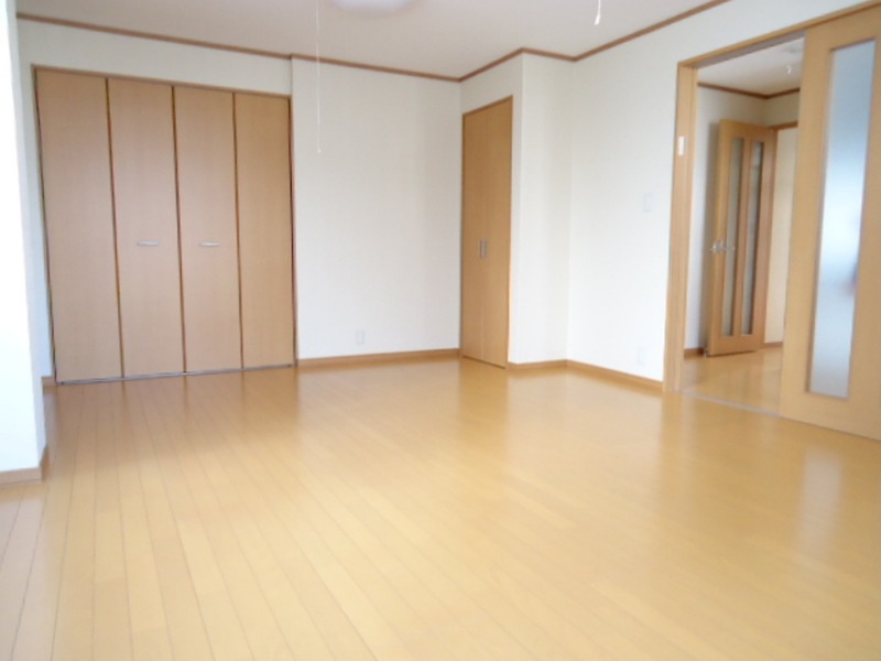 ��ʌ��������܎s��{���Ԓ��Q���ڂ̃}���V�����̋��ԁE���r���O