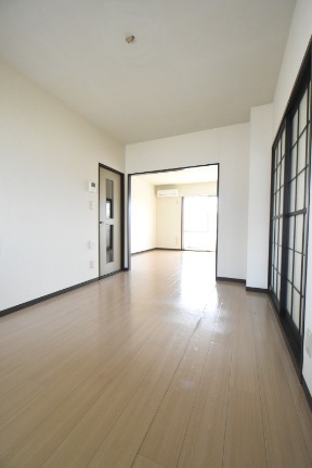 ��ʌ��������܎s��΋�{���P���ڂ̃A�p�[�g�̋��ԁE���r���O