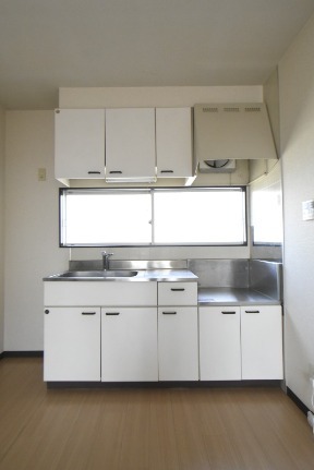 ��ʌ��������܎s��΋�{���P���ڂ̃A�p�[�g�̃L�b�`��