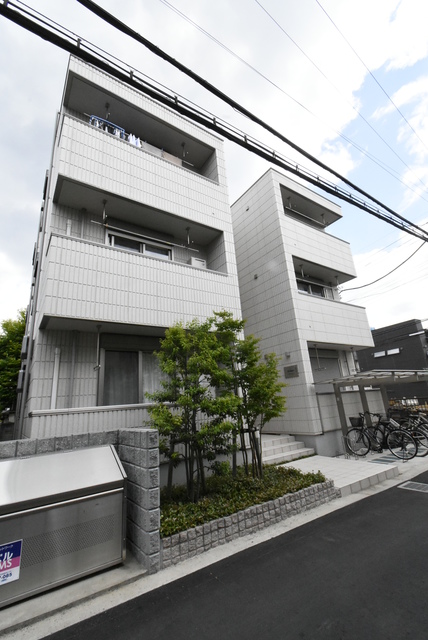 ��ʌ��������܎s��{��y�蒬�Q���ڂ̃}���V�����̌����O��