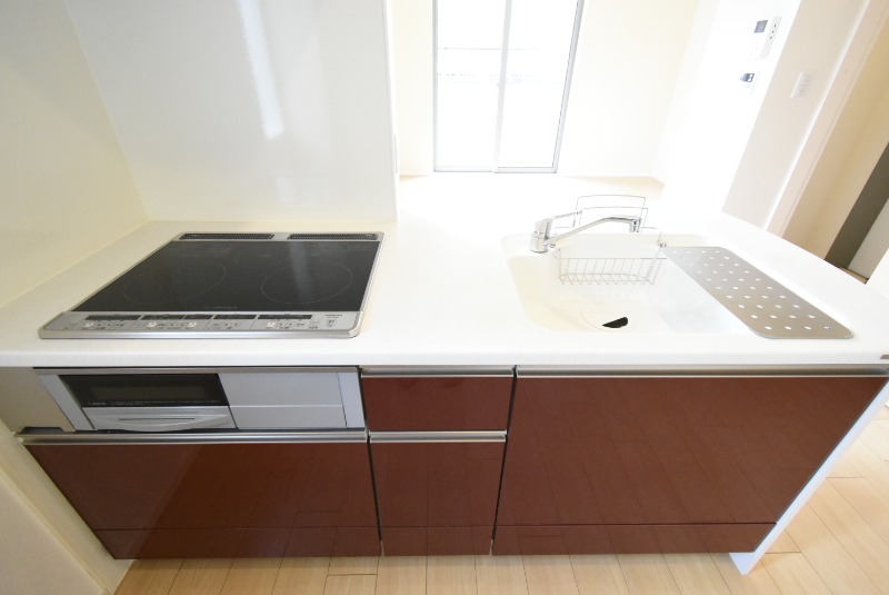 ��ʌ��������܎s��{��y�蒬�Q���ڂ̃}���V�����̃L�b�`��