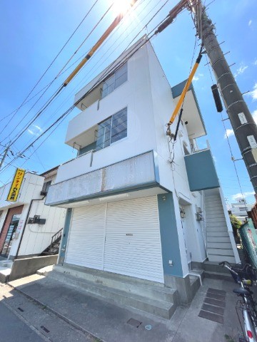 ��ʌ�����s�厚���s�̃}���V�����̃G���g�����X