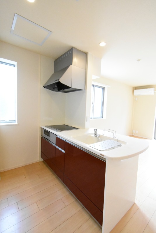 ��ʌ��������܎s��{��y�蒬�Q���ڂ̃}���V�����̃L�b�`��