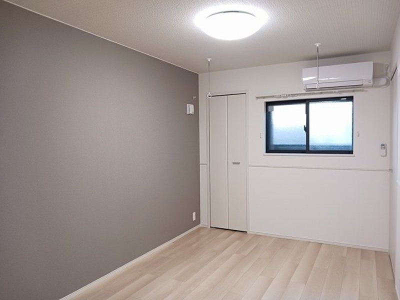 ��ʌ��z�J�s���z�J�W���ڂ̃A�p�[�g�̂��̑������E�X�y�[�X