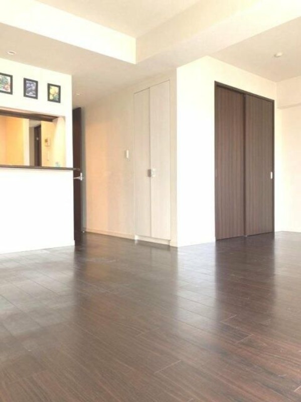 ��ʌ��������܎s�Y�a���ՂX���ڂ̃}���V�����̋��ԁE���r���O