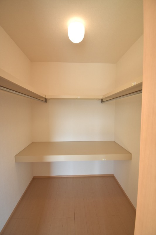 ��ʌ��������܎s������厚�䑠�̃A�p�[�g�̎��[