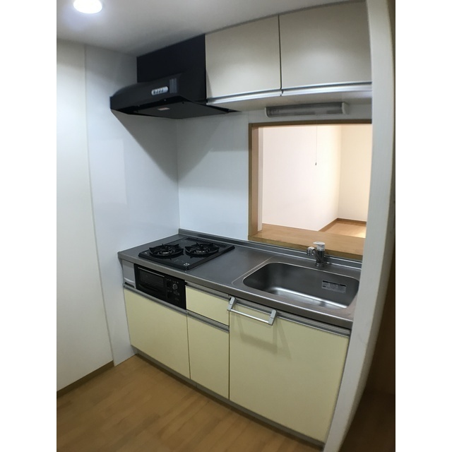 ��ʌ������s���v��̃}���V�����̃L�b�`��