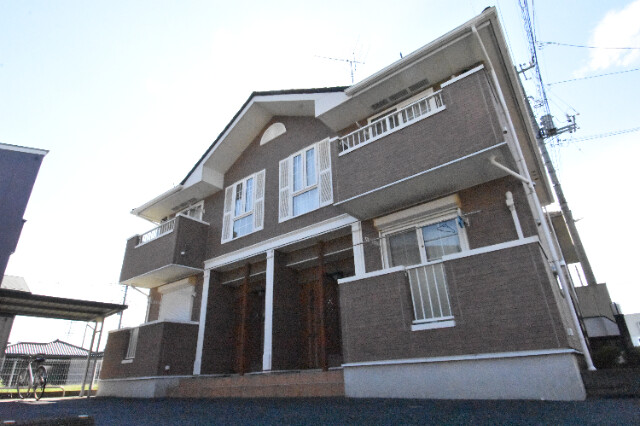 ��ʌ������s�V�����X���ڂ̃A�p�[�g�̌����O��