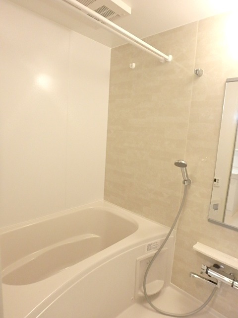 ��ʌ��������܎s������㗎���R���ڂ̃}���V�����̃o�X