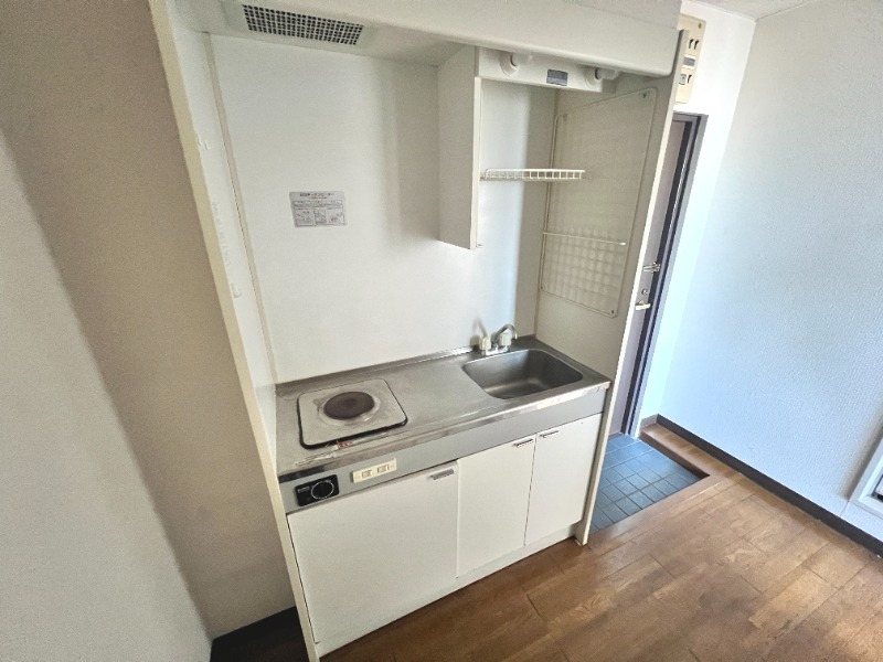 ��ʌ��������܎s�����擌��{�T���ڂ̃}���V�����̃L�b�`��