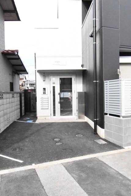 ��ʌ��������܎s��{��㏬���̃}���V�����̃G���g�����X