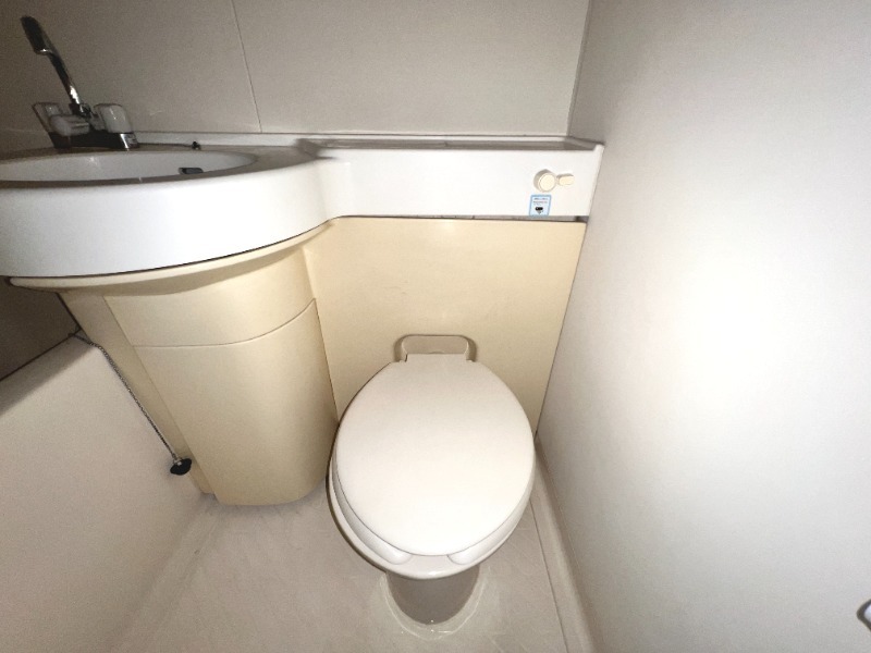 ��ʌ��������܎s�����擌��{�T���ڂ̃}���V�����̃g�C��