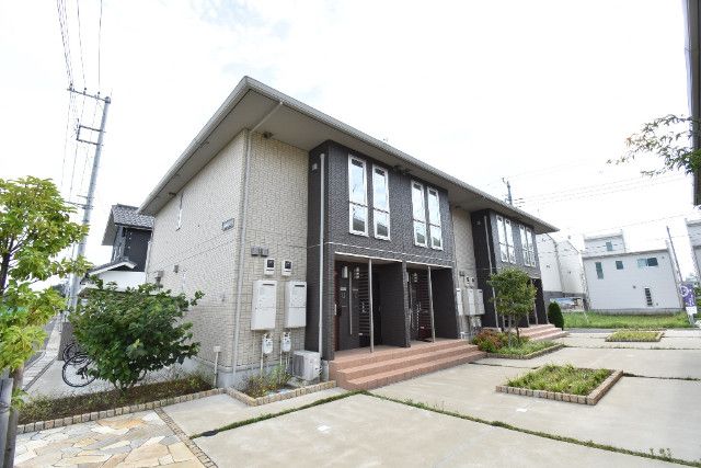 ��ʌ��������܎s���搼��{�P����39-11�̃A�p�[�g�̌����O��