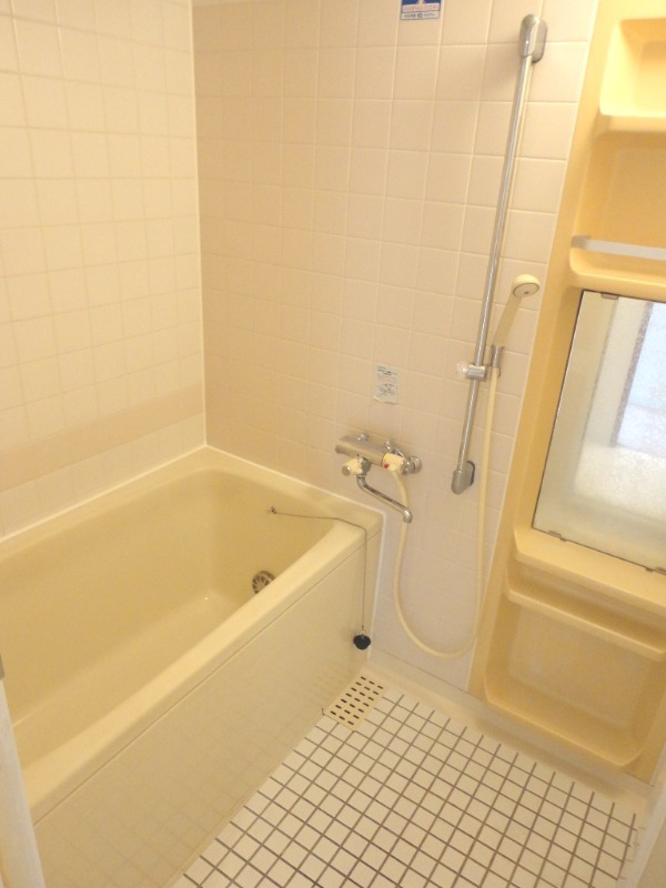 ��ʌ��������܎s�k����i���R���ڂ̃}���V�����̃o�X