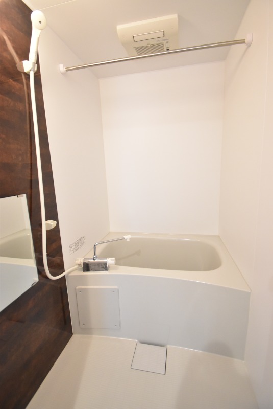 ��ʌ��z�J�s�厚�쉬���̃A�p�[�g�̃o�X