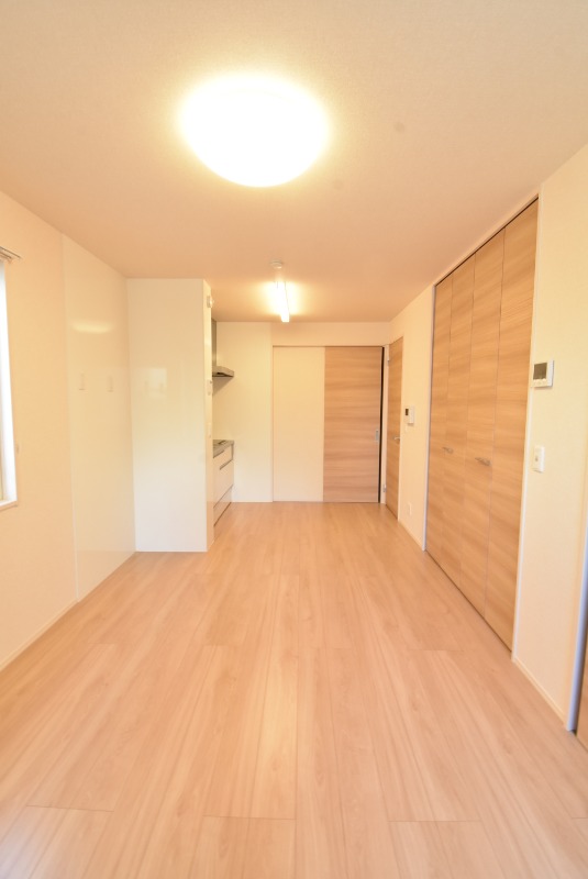 ��ʌ��������܎s���搼��{�P���ڂ̃A�p�[�g�̋��ԁE���r���O