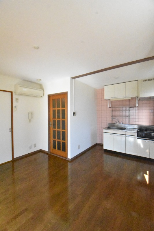 ��ʌ��������܎s�����擌��{�V���ڂ̃}���V�����̋��ԁE���r���O