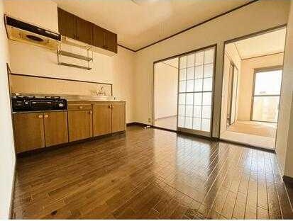 ��ʌ��k�����S�ɓޒ��h�U���ڂ̃A�p�[�g�̂��̑������E�X�y�[�X