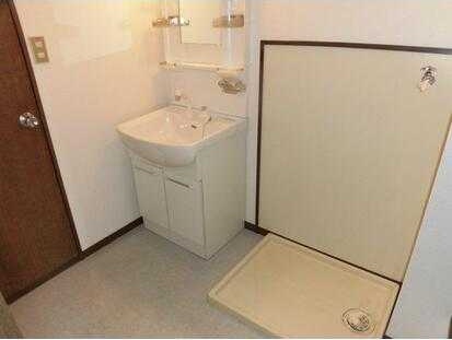 ��ʌ��k�����S�ɓޒ��h�U���ڂ̃A�p�[�g�̐��ʏ�