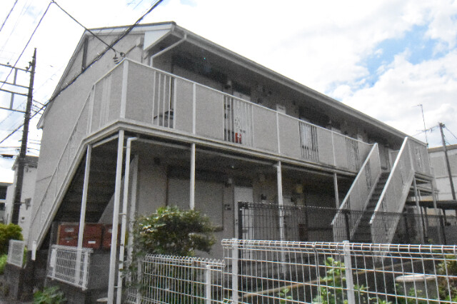 ��ʌ��k�����S�ɓޒ��h�U���ڂ̃A�p�[�g�̃G���g�����X