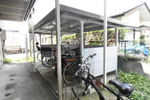 ��ʌ��k�����S�ɓޒ��h�U���ڂ̃A�p�[�g�̂��̑�