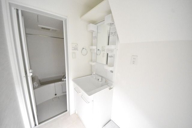 ��ʌ��������܎s������厚�V��̃A�p�[�g�̐��ʏ�