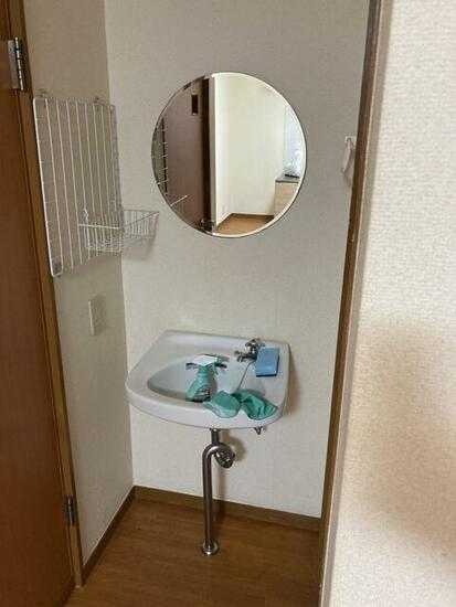 ��ʌ��������܎s������厚���[��̃A�p�[�g�̐��ʏ�