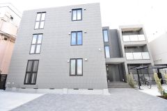 ��ʌ��O���s����c�Q����18-12�̃}���V�����̌����O��