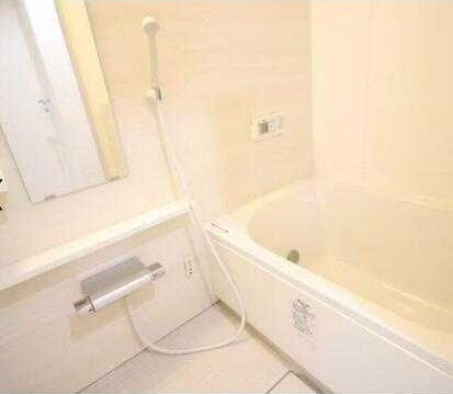 ��ʌ��������܎s����厚�w��̃A�p�[�g�̃o�X