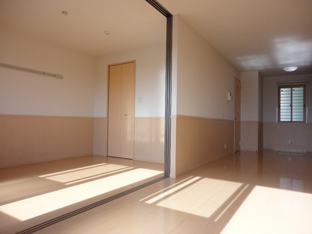 ��ʌ��������܎s����厚�w��̃A�p�[�g�̂��̑������E�X�y�[�X